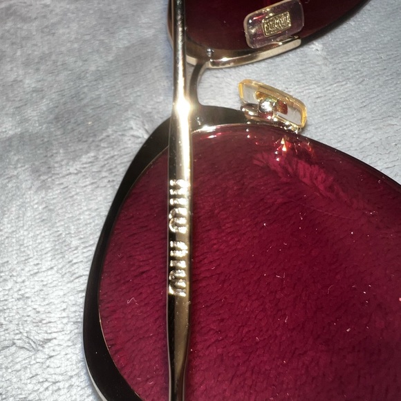 Miu Miu Shades - Authentic - Barely Used - Picture 4 of 5